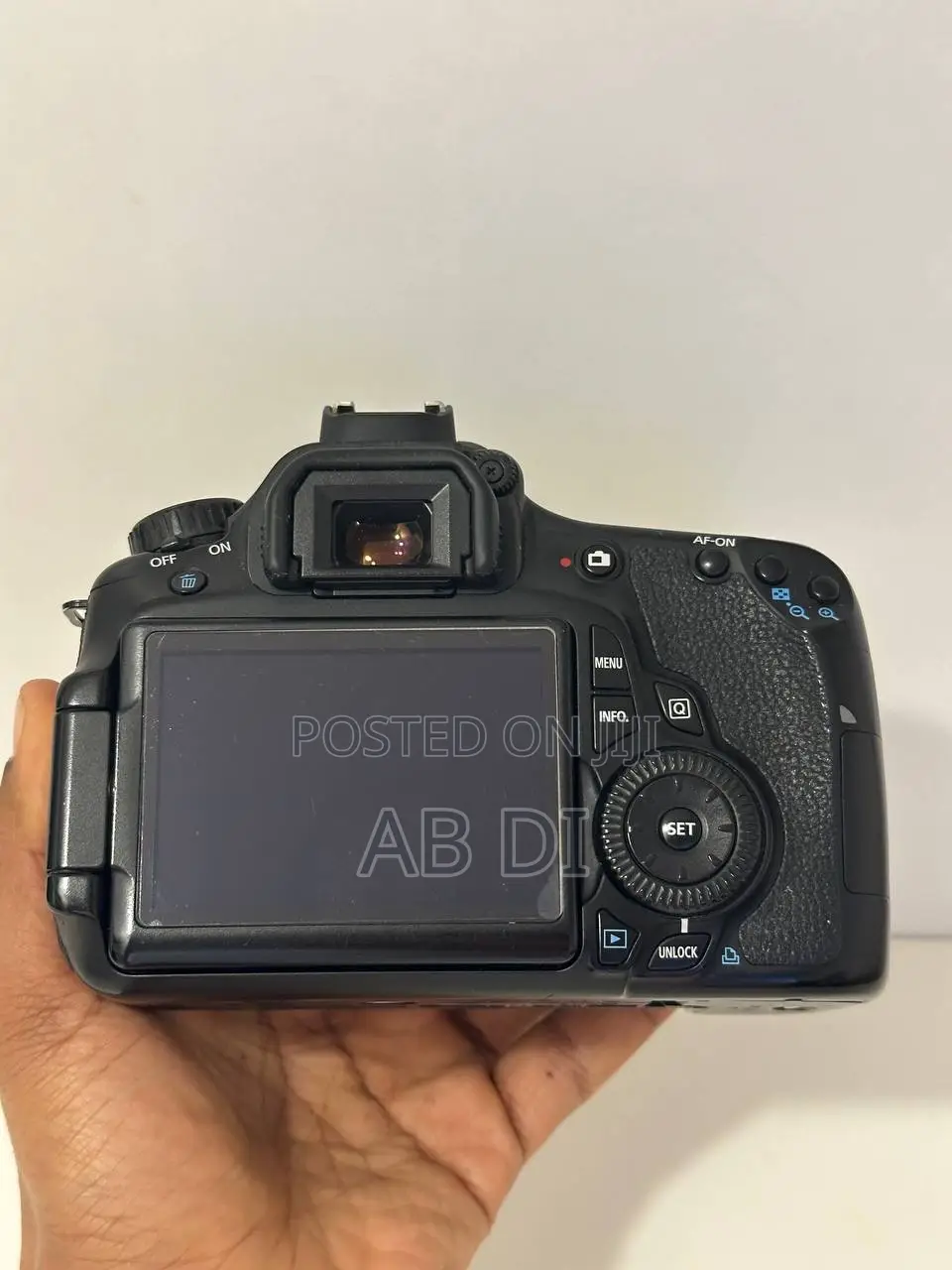 Camera Canon 60d With Lens 18-135mm