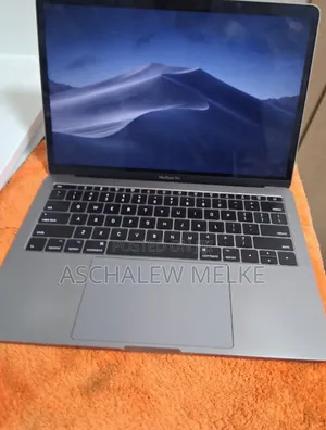 Photo - New Laptop Apple MacBook Pro 2017 16GB Intel Core I5 SSD 256GB