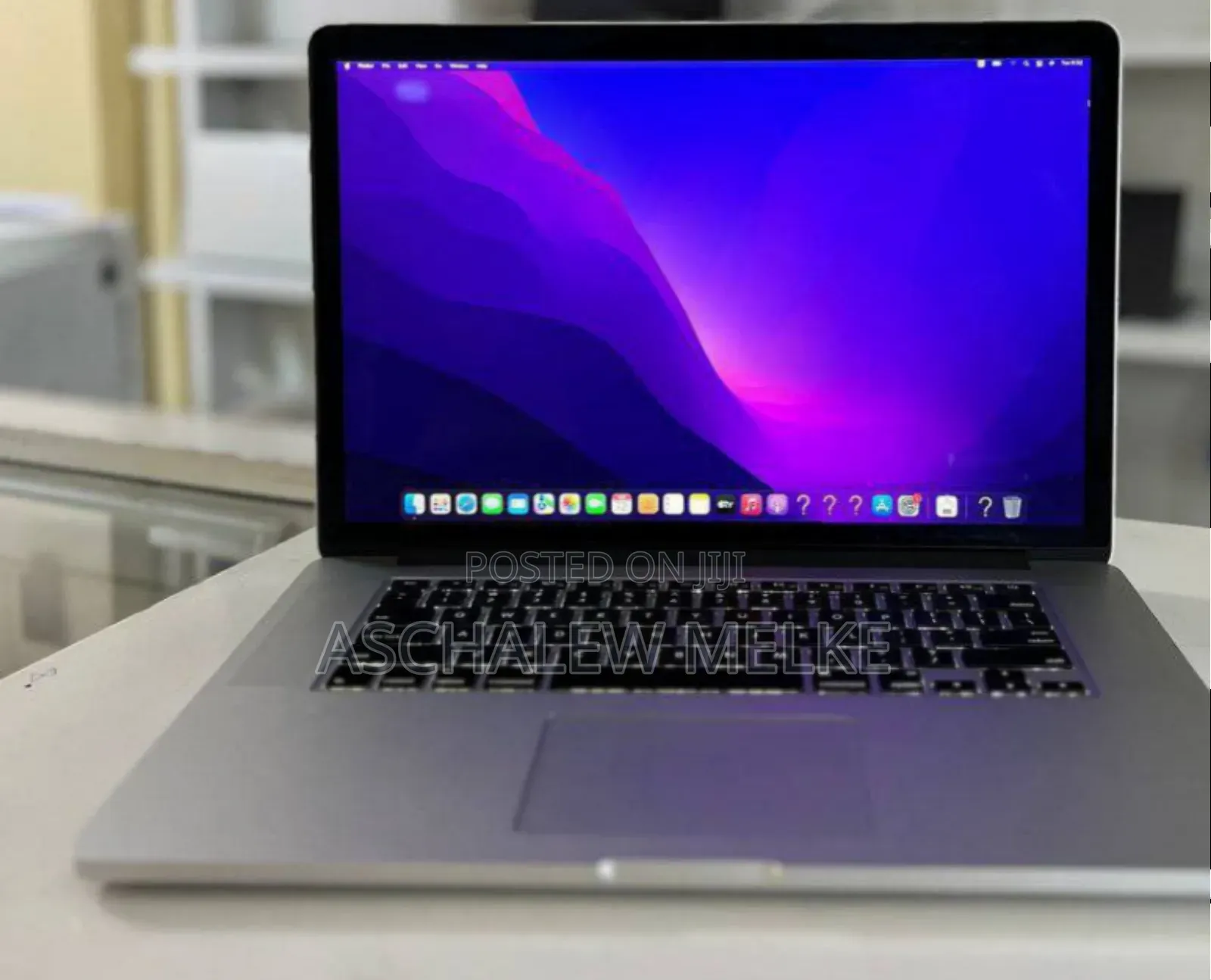 New Laptop Apple MacBook Pro 2015 16GB Intel Core I7 SSD 256GB