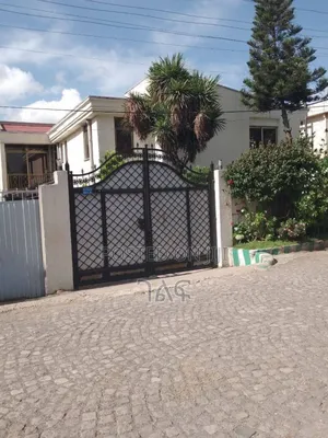 Photo - 5bdrm House in የታደሰ የአያት ቤት ኮፓውንድ, Bole for sale