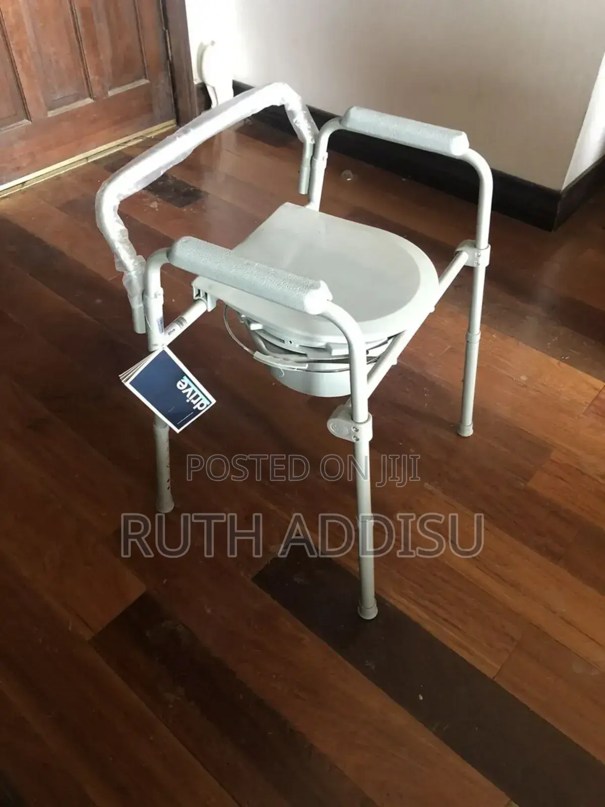 Commode Chair4፮commode Chair4፭commode Chair7፰commode Chair