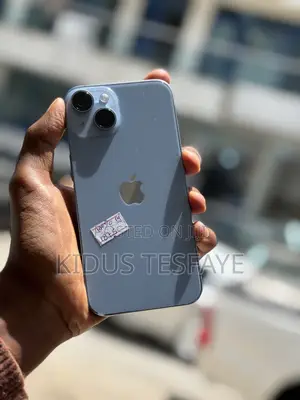 Photo - New Apple iPhone 14 128 GB Blue