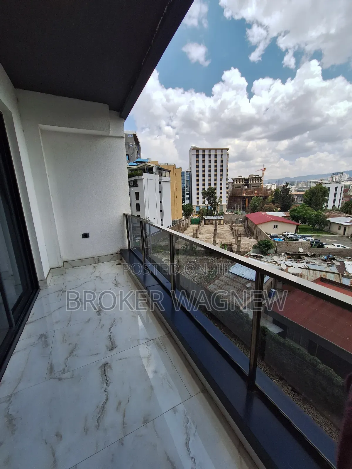 Furnished 3bdrm Apartment in Kirkos for rent