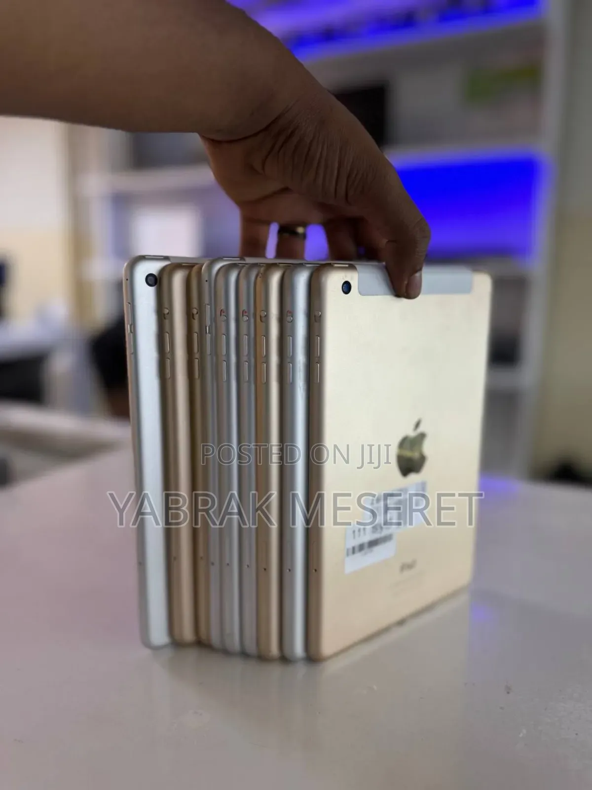 New Apple iPad mini 3 64 GB Black