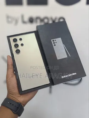 Photo - New Samsung Galaxy S24 Ultra 1 TB Silver