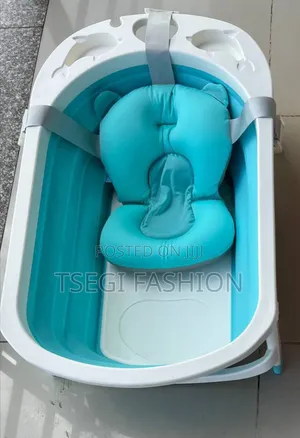 Baby Foldable Bathtub With Sponge/ተጣጣፊ የገላ ማጠብያ ከእስፖንጁ ጋር