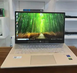 New Laptop HP Spectre X360 16GB Intel Core I7 SSD 512GB