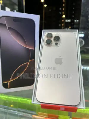 New Apple iPhone 16 Pro Max 256 GB Silver