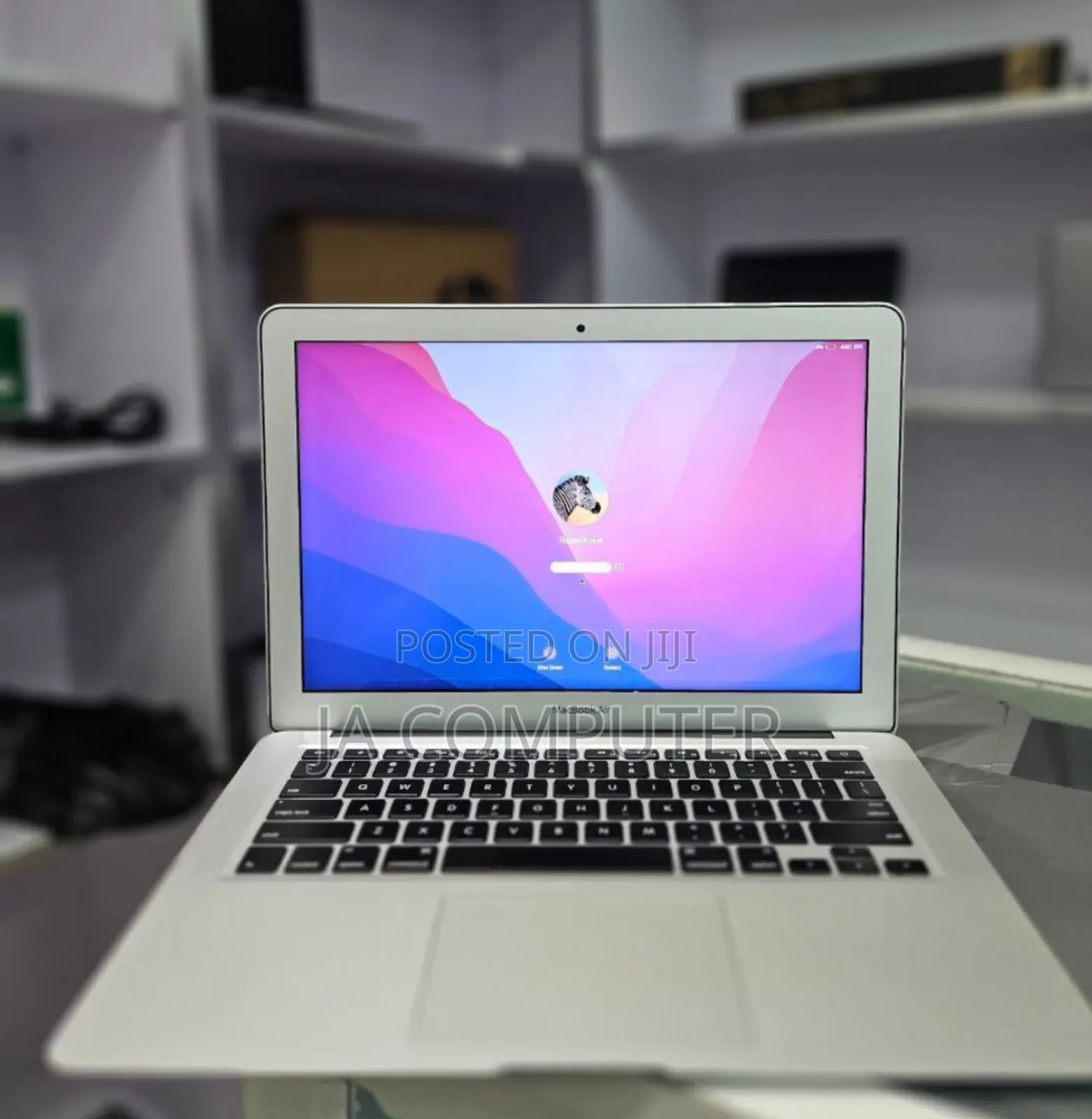 New Laptop Apple MacBook Air 2017 8GB Intel Core I5 SSD 128GB