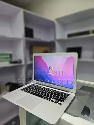 New Laptop Apple MacBook Air 2017 8GB Intel Core I5 SSD 128GB