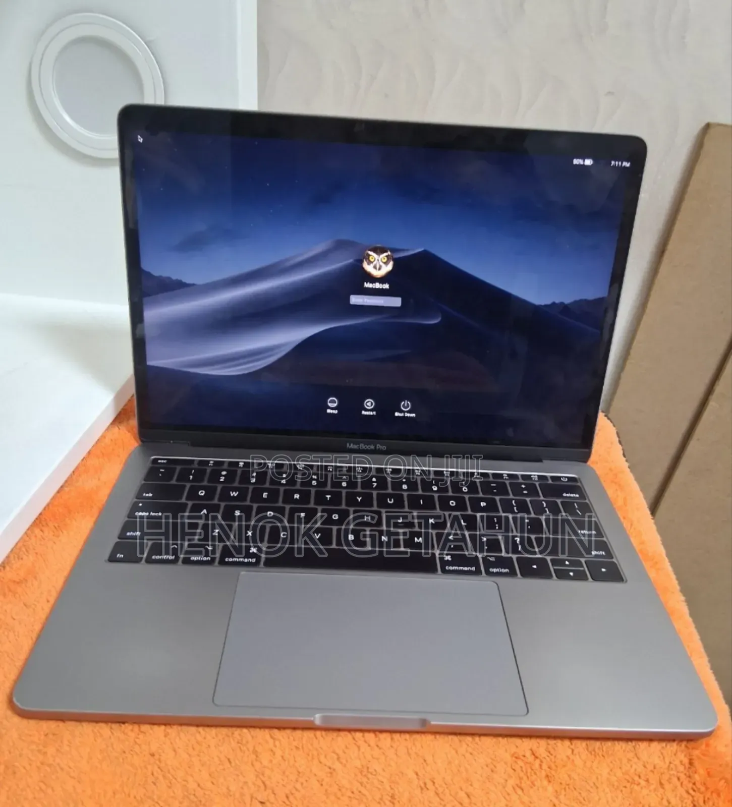 New Laptop Apple MacBook Pro 2017 16GB Intel Core I5 SSD 256GB