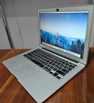 Photo - New Laptop Apple MacBook Air 2017 8GB Intel Core I5 SSD 128GB