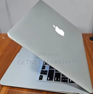 New Laptop Apple MacBook Air 2017 8GB Intel Core I5 SSD 128GB