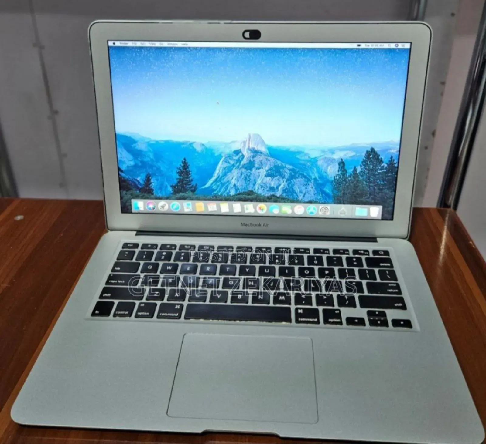 New Laptop Apple MacBook Air 2017 8GB Intel Core I5 SSD 128GB