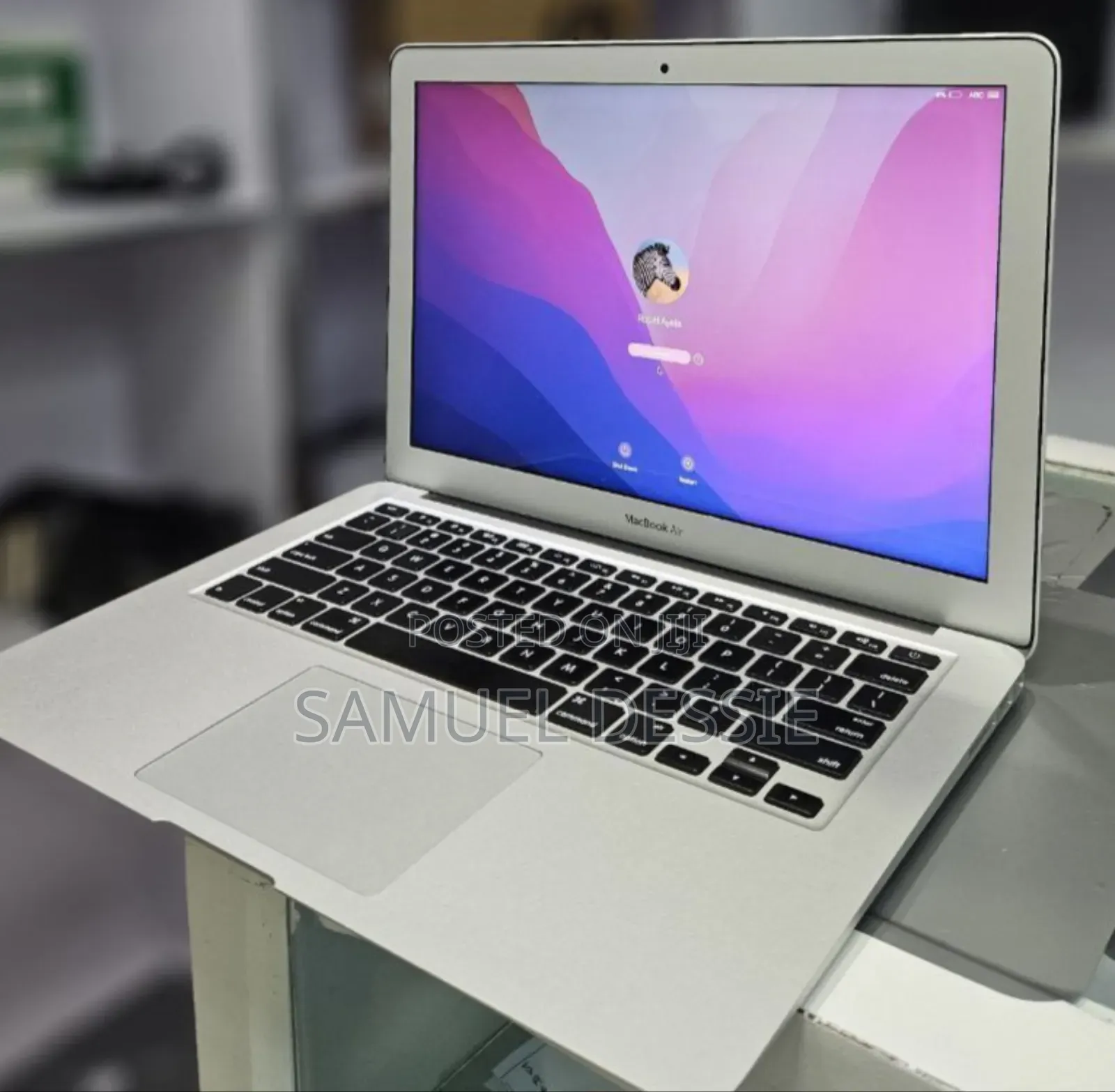 New Laptop Apple MacBook Air 2017 8GB Intel Core I5 SSD 128GB