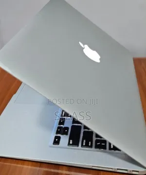 Photo - New Laptop Apple MacBook Air 2017 8GB Intel Core I5 SSD 128GB