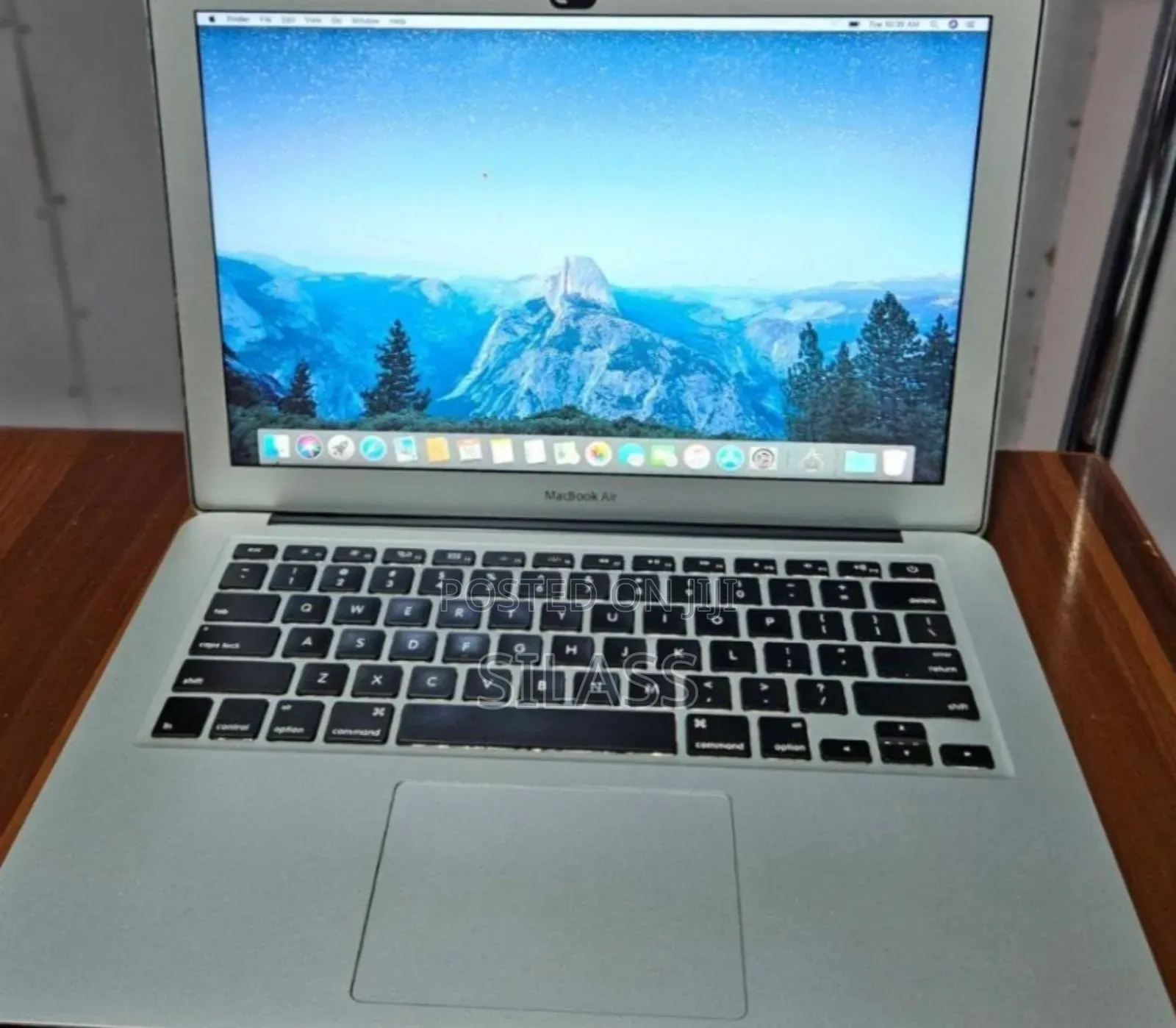 New Laptop Apple MacBook Air 2017 8GB Intel Core I5 SSD 128GB