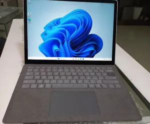New Laptop Microsoft Surface Laptop 4 16GB Intel Core I7 SSD 512GB