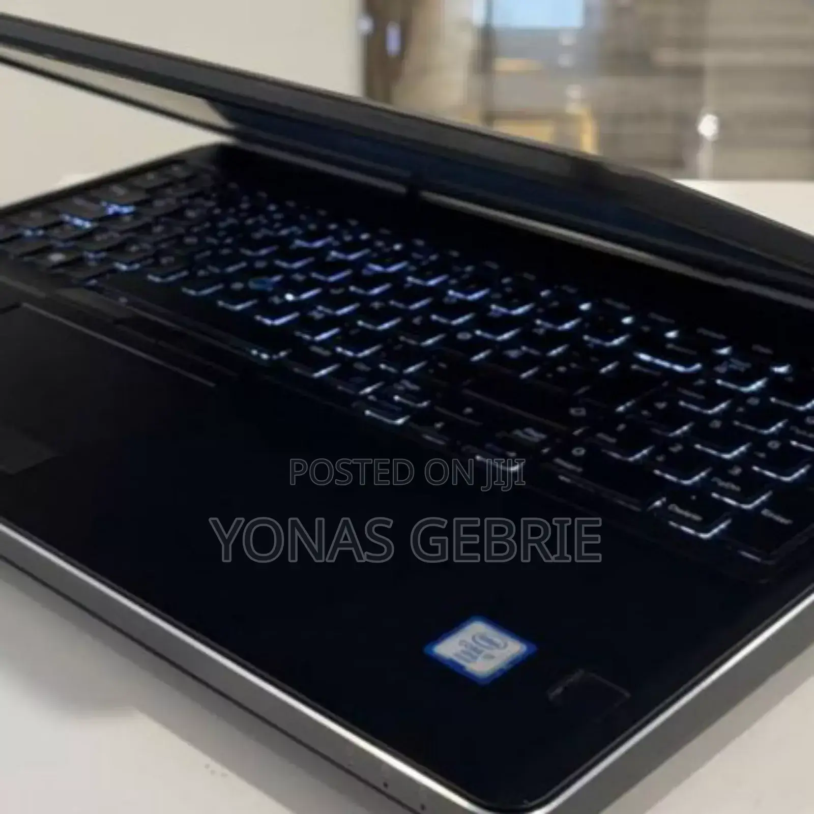 New Laptop Dell Precision 7520 16GB Intel Core I7 SSD 512GB