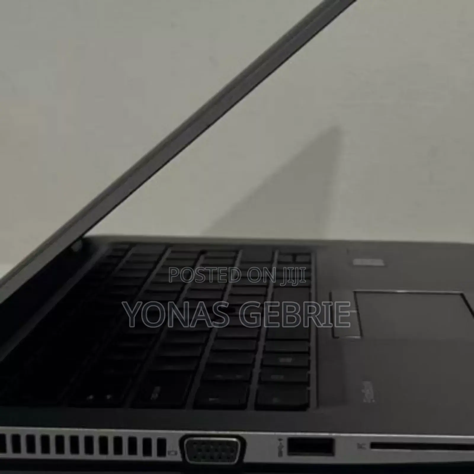 New Laptop HP EliteBook 820 G3 8GB Intel Core I5 SSD 256GB