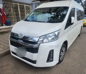 Toyota HiAce 2020 White