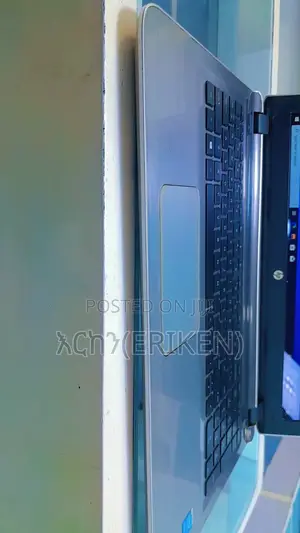 Laptop HP Pavilion 15 8GB Intel Core I5 HDD 1T