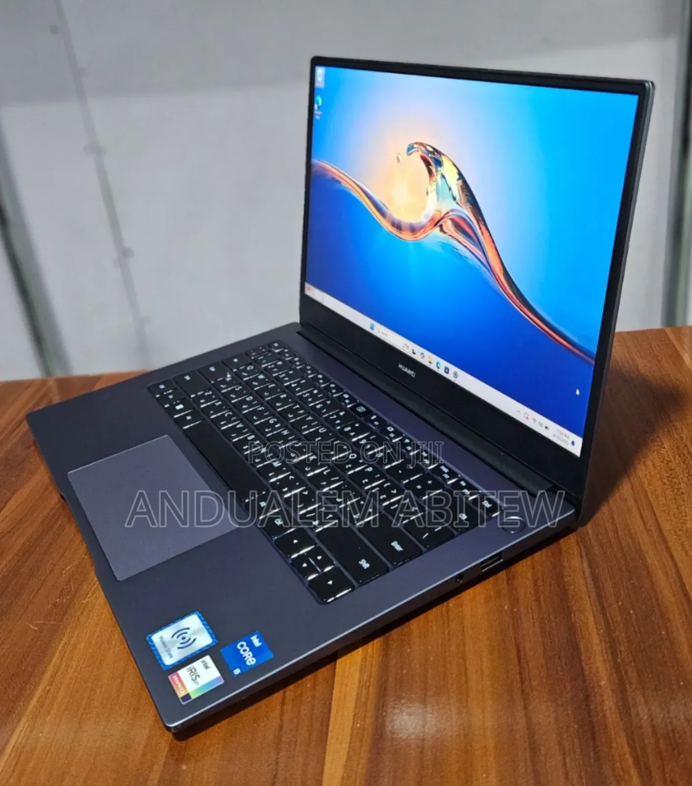 New Laptop Huawei MateBook HZ-W19 8GB Intel Core I5 SSD 512GB