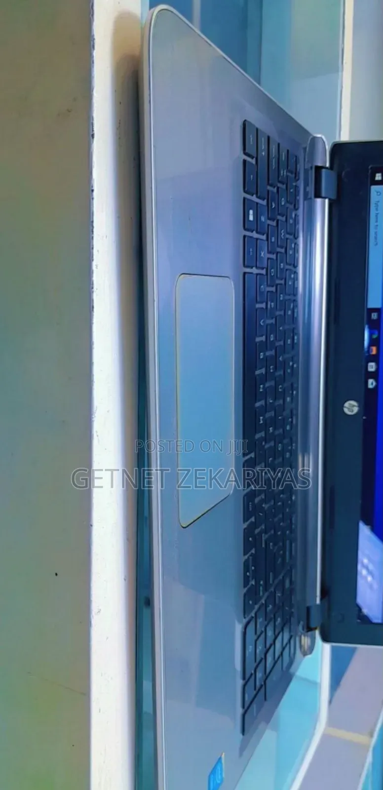 New Laptop HP Pavilion 15 8GB Intel Core I5 HDD 1T