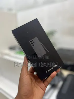 New Samsung Galaxy S24 Ultra 256 GB