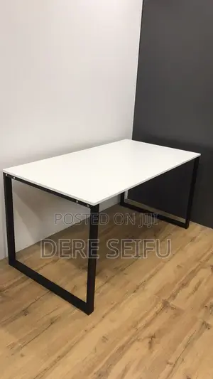 Photo - Simple Reading Table