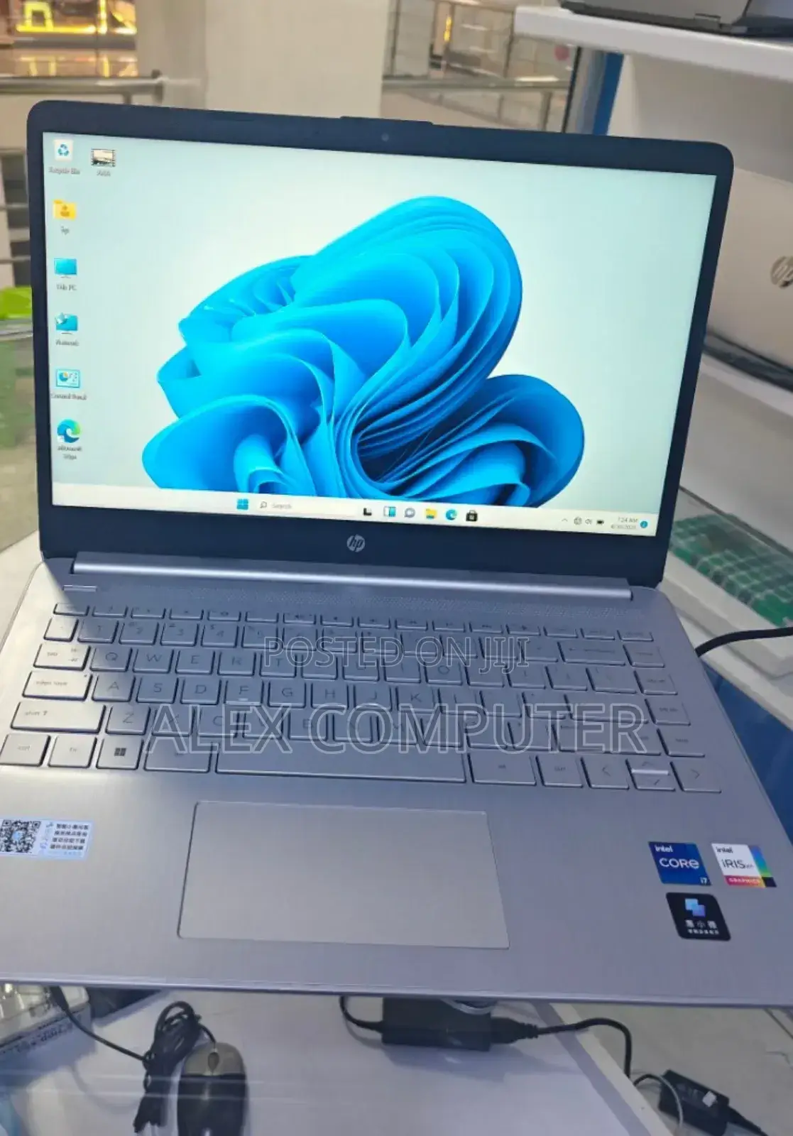 New Laptop HP Pavilion 14 16GB Intel Core I7 SSD 16 GB