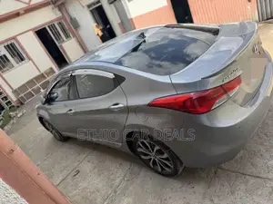 Hyundai Avante 2014 Silver