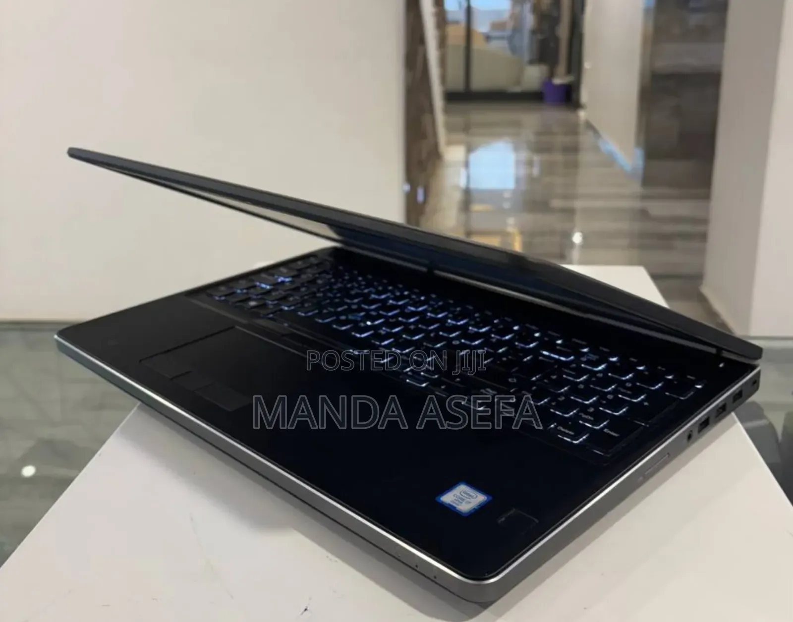 New Laptop Dell Precision 7520 16GB Intel Core I7 SSD 512GB