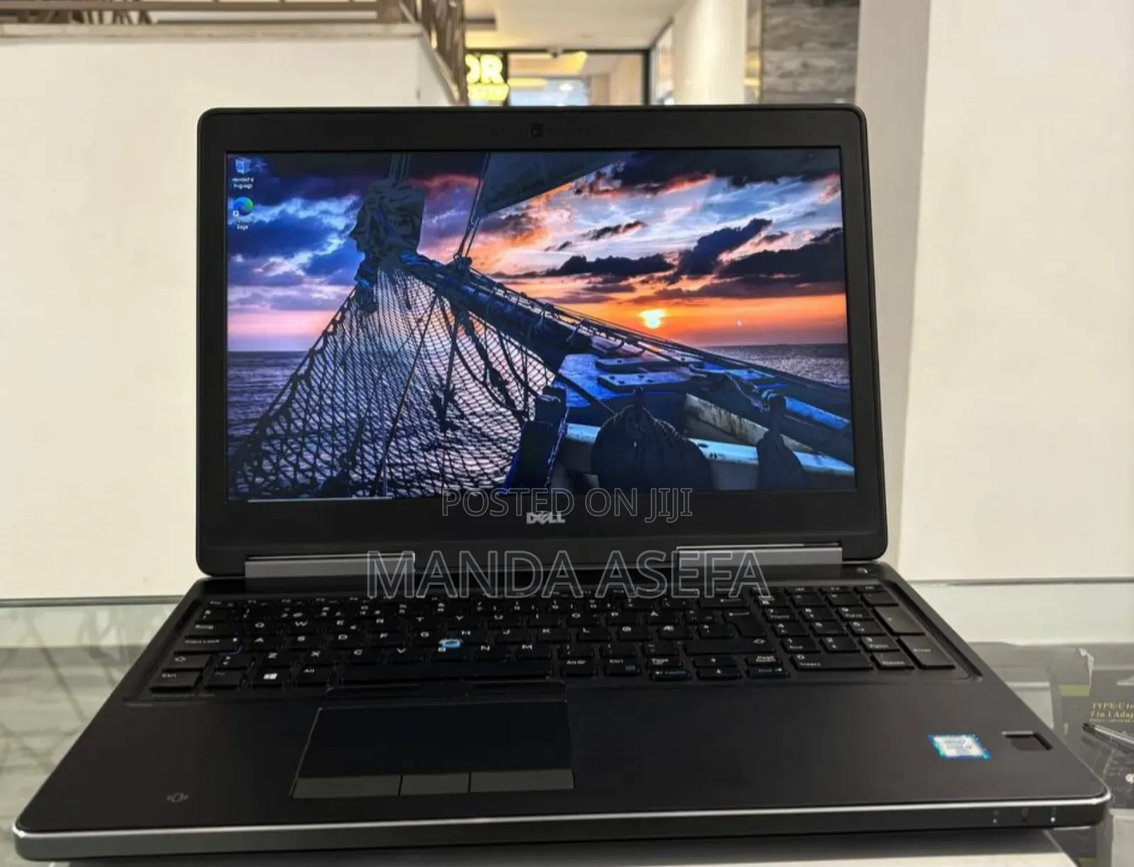 New Laptop Dell Precision 7520 16GB Intel Core I7 SSD 512GB