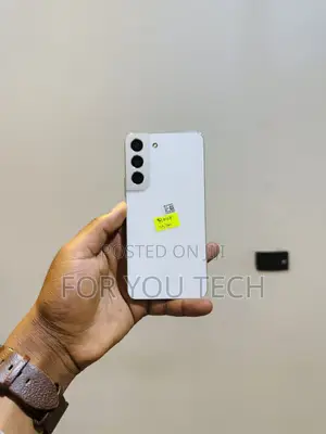 Photo - New Samsung Galaxy S22 5G 128 GB White