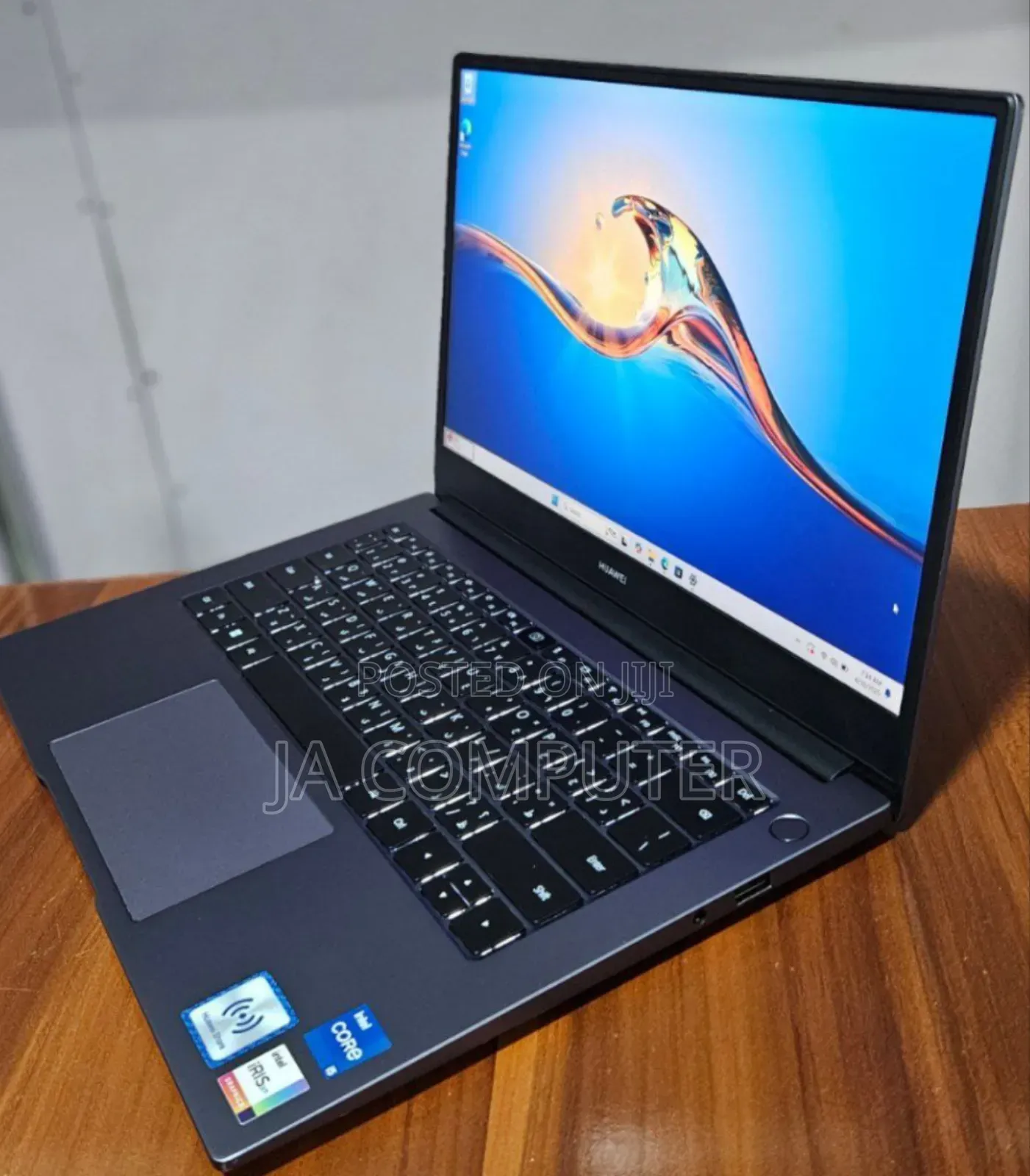 New Laptop Huawei MateBook HZ-W19 8GB Intel Core I5 SSD 512GB