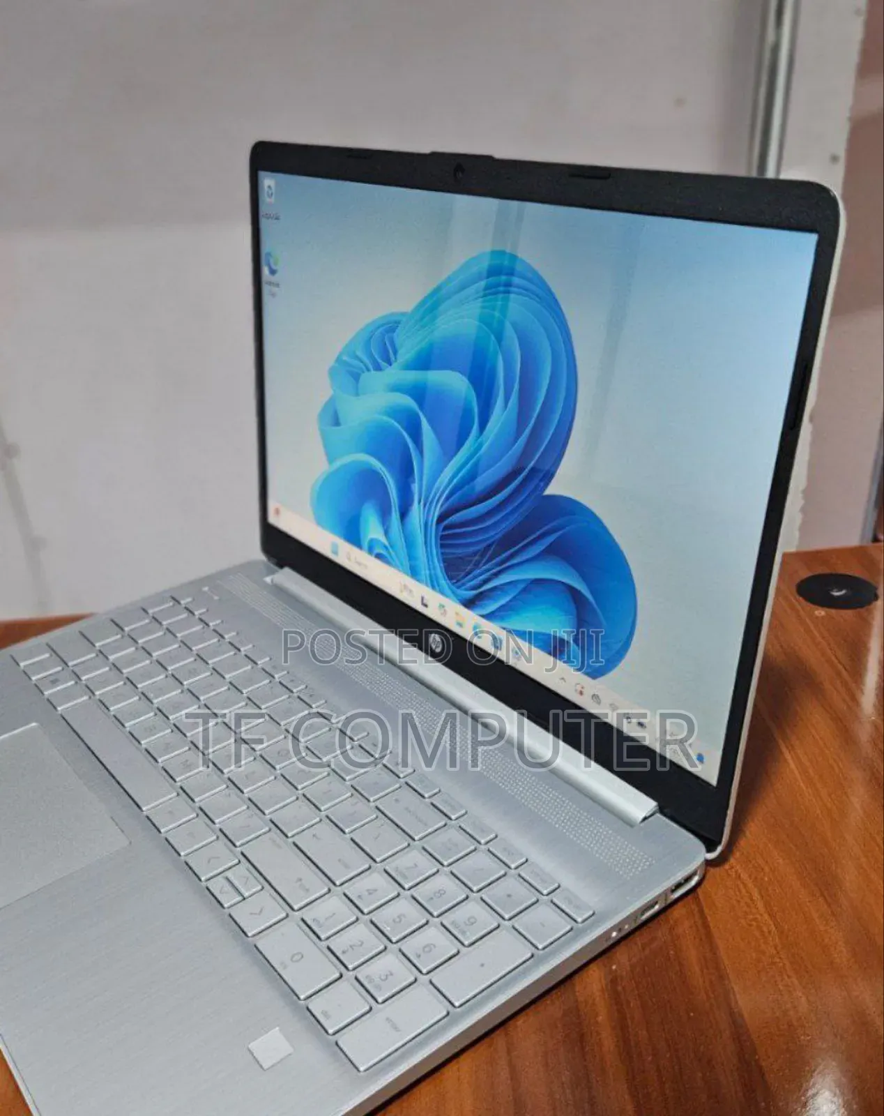 New Laptop HP Stream Notebook 8GB Intel Core I7 SSD 512GB