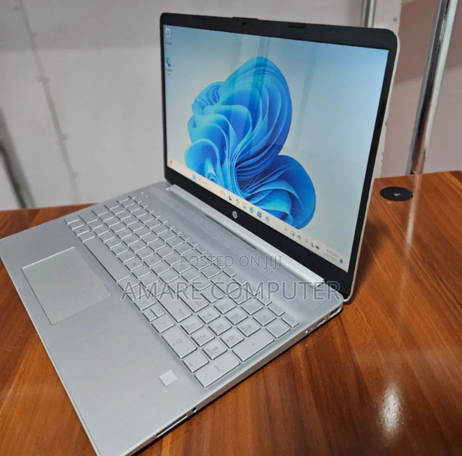 New Laptop HP 8GB Intel Core I7 SSD 512GB