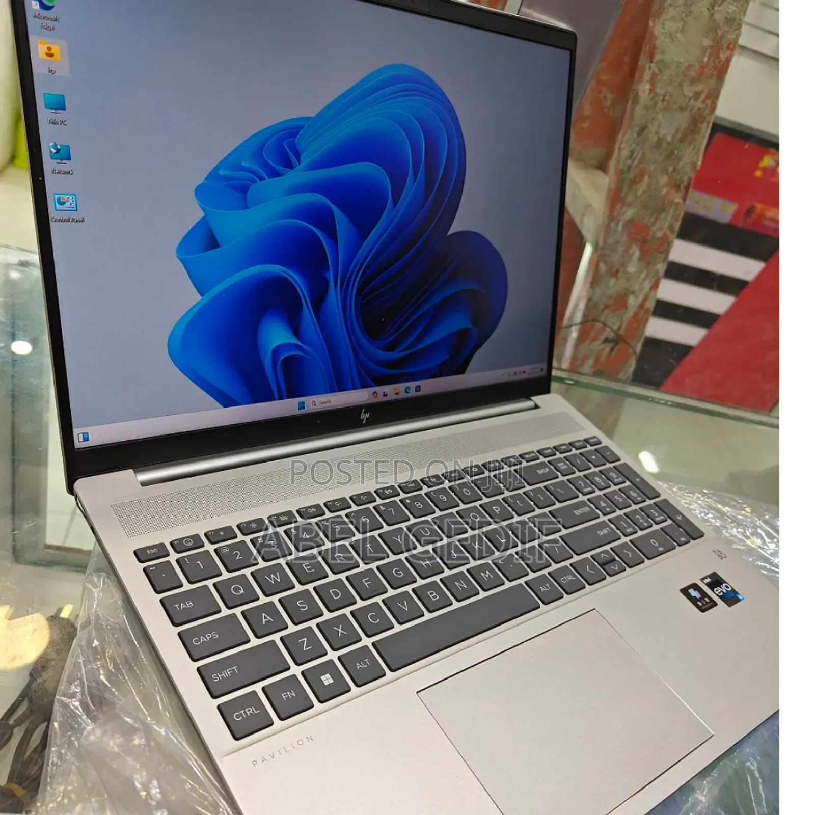 New Laptop HP Pavilion 15 16GB Intel Core I5 SSD 1T