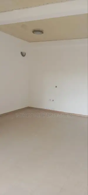 Warehouse for Let የሚከራይ መጋዘን ላፍቶ አከባቢ