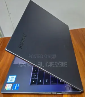 New Laptop Huawei MateBook 13 WRT-W29E 8GB Intel Core I5 SSD 512GB