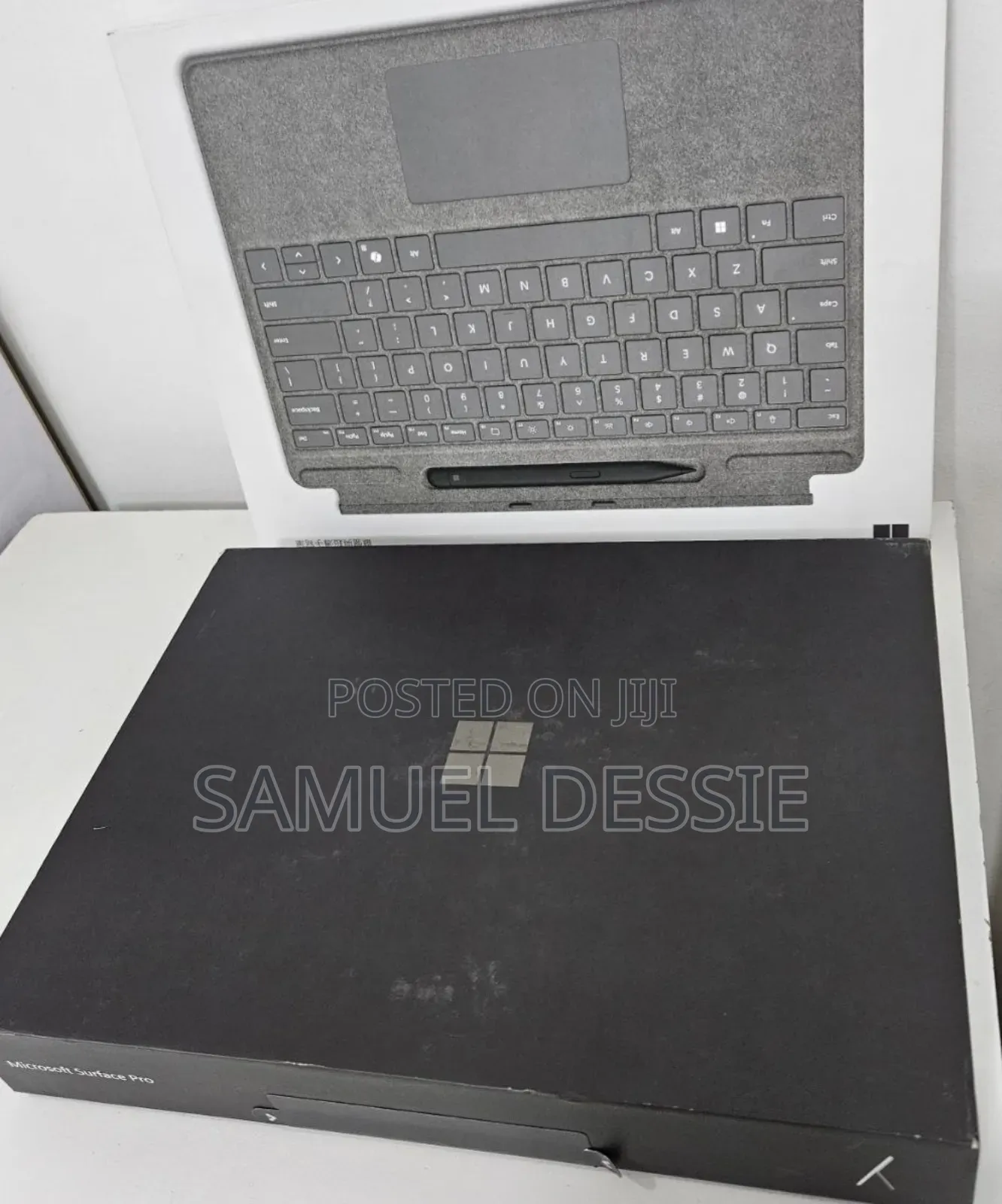 New Microsoft Surface Pro 11th Edition, a Copilot+ PC 16GB SSD 512GB
