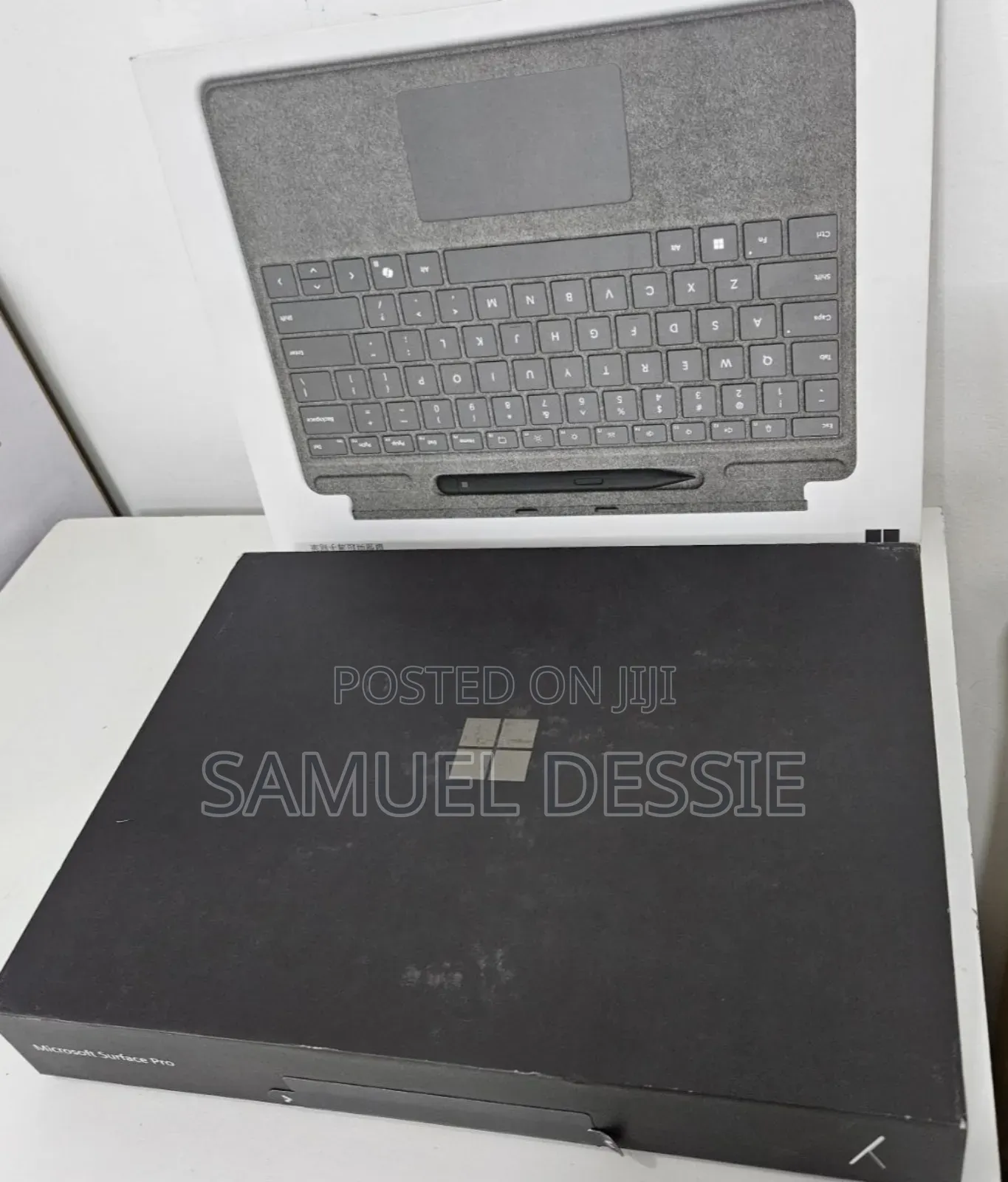 New Microsoft Surface Pro 11th Edition, a Copilot+ PC 16GB SSD 512GB