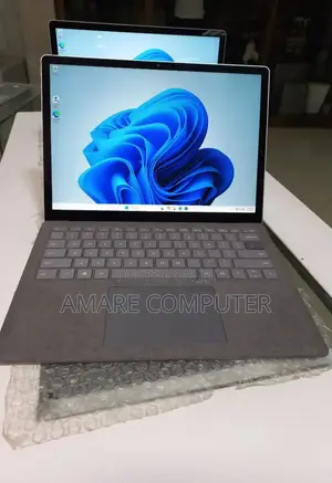 New Laptop Microsoft Surface 16GB Intel Core I7 SSD 512GB