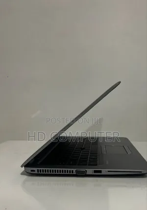 New Laptop HP EliteBook 820 G3 8GB Intel Core I5 SSD 256GB