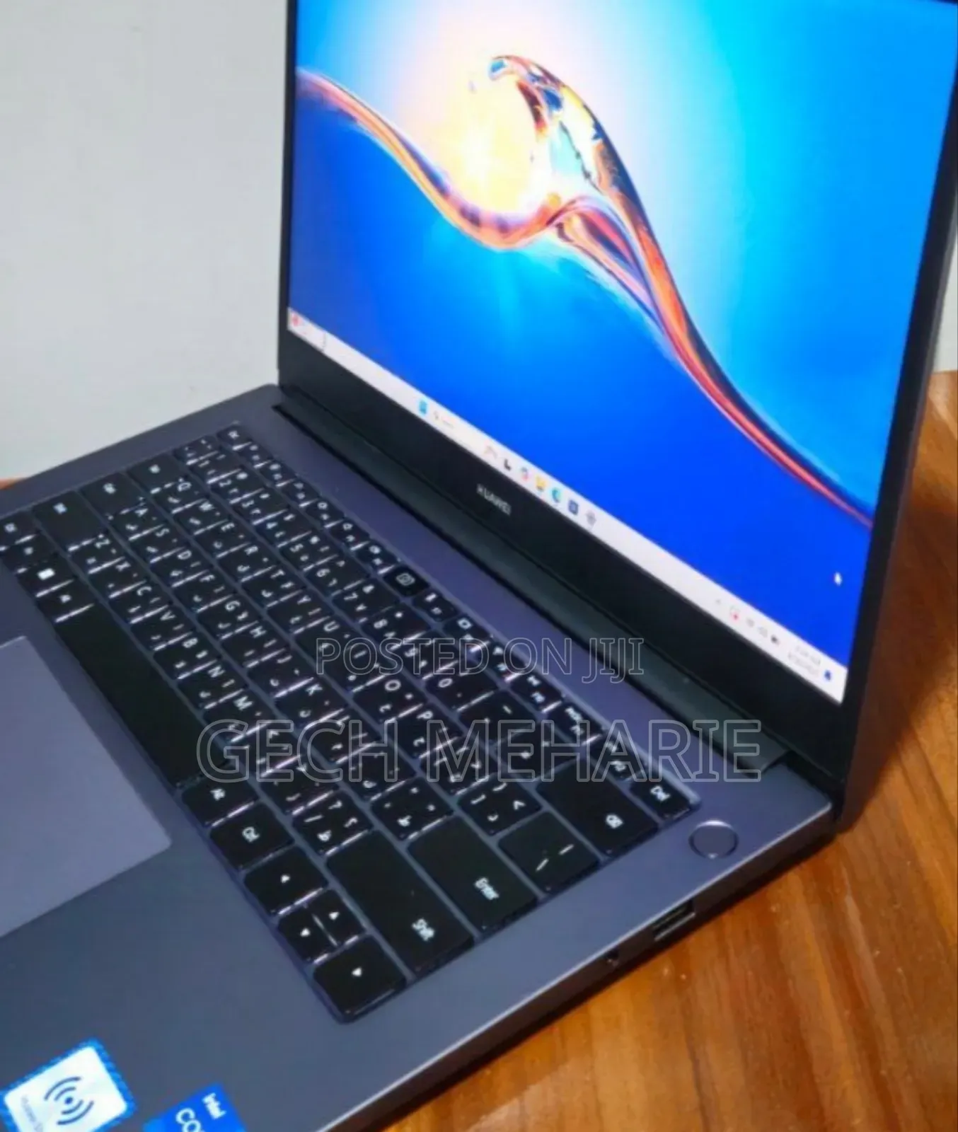 New Laptop Huawei MateBook 13 WRT-W19E 8GB Intel Core I5 SSD 512GB