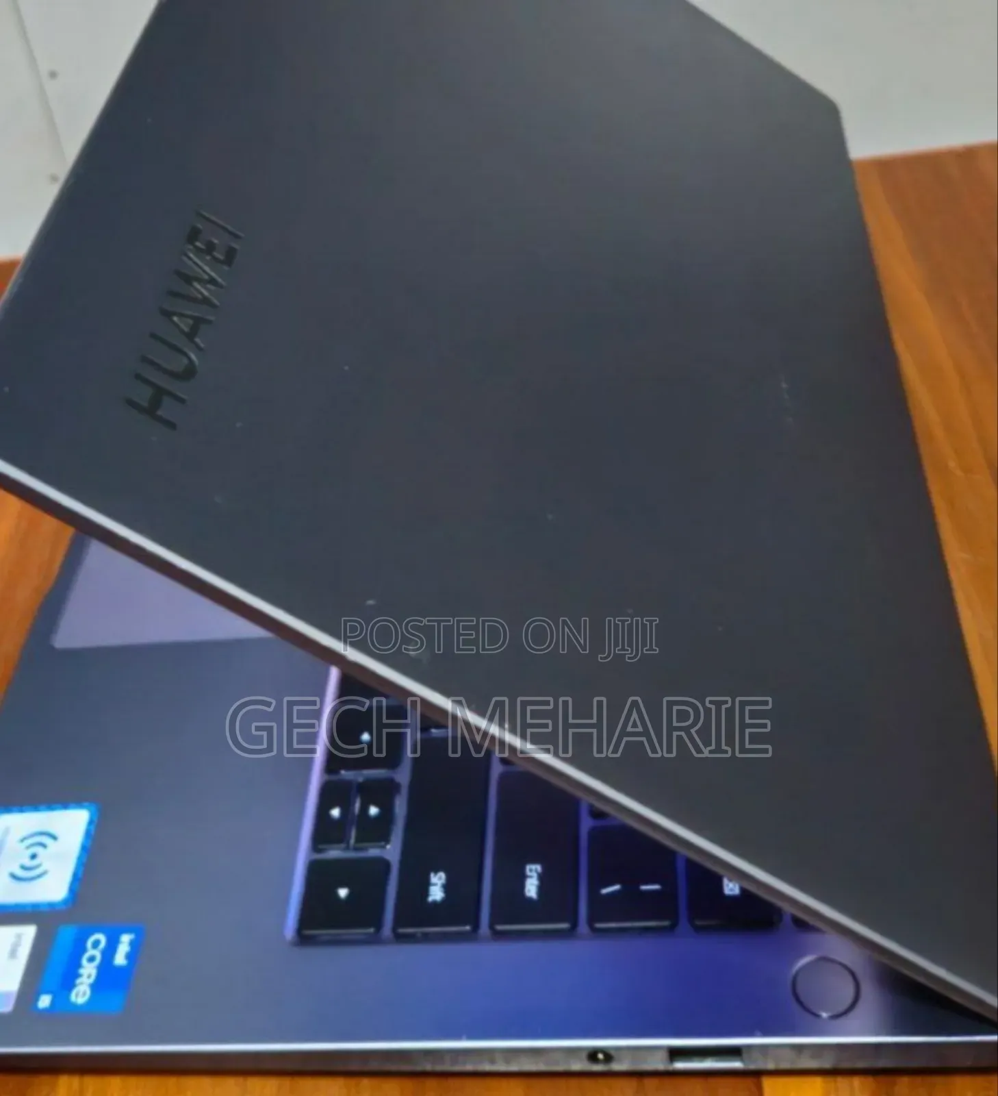 New Laptop Huawei MateBook 13 WRT-W19E 8GB Intel Core I5 SSD 512GB