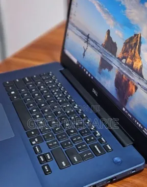 New Laptop Dell Inspiron 15 8GB Intel Core I5 SSD 256GB