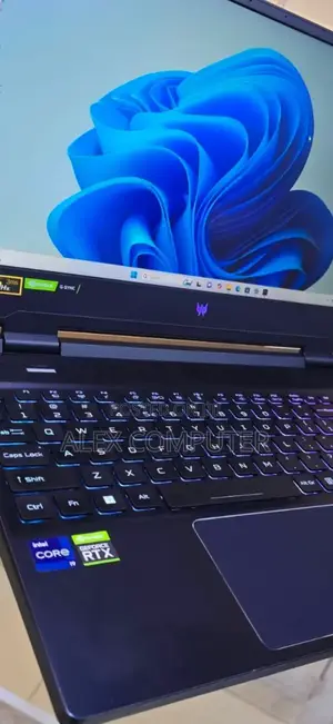 New Laptop Acer Predator Helios 300 16GB Intel Core i9 SSD 512GB