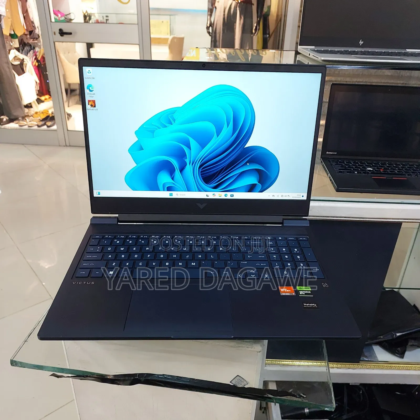 New Laptop HP Victus 16 16GB AMD Ryzen 7 SSD 1T
